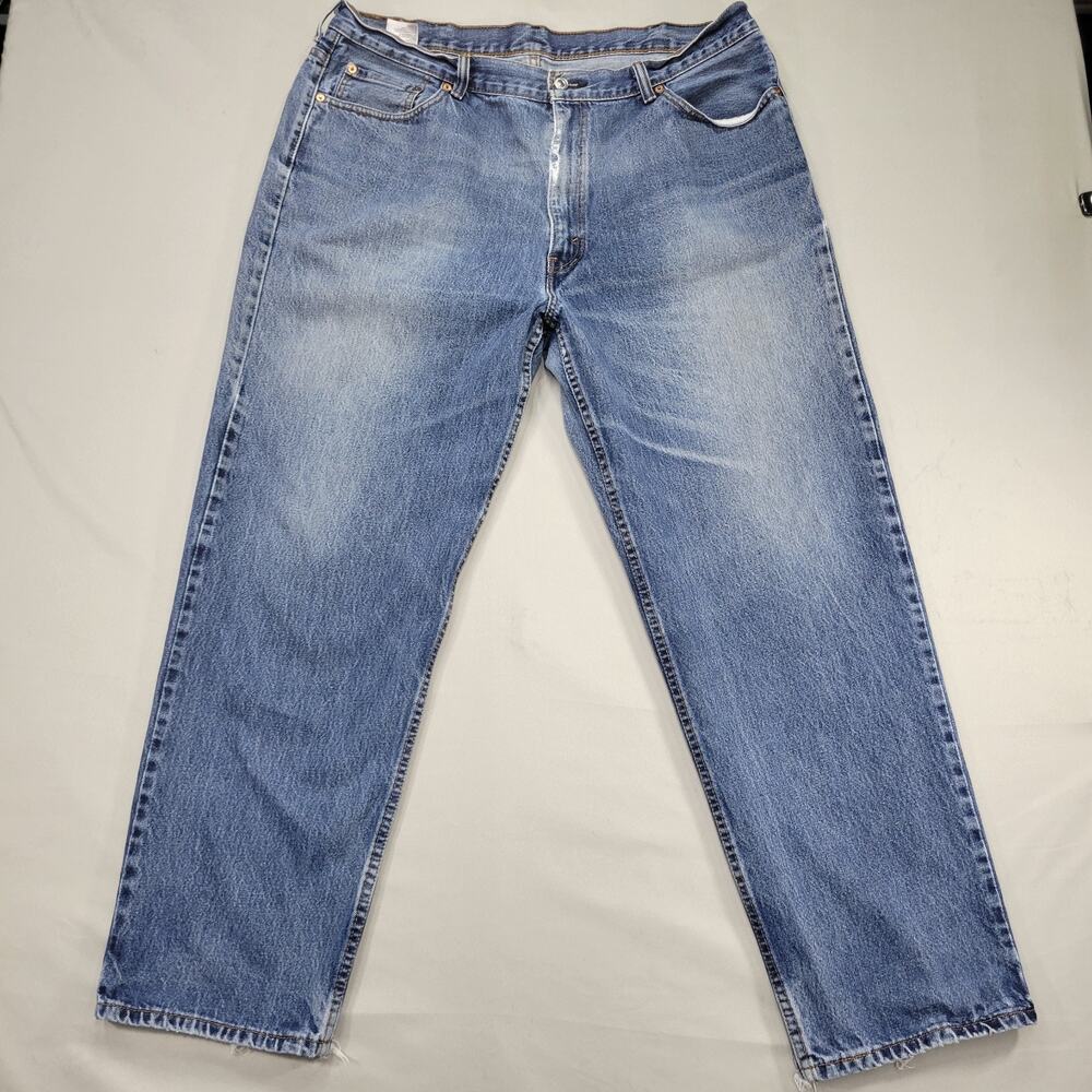 Levi’s 550 Men’s Jeans 42x32 Relaxed Fit Tapered Leg 100% Cotton Medium Wash